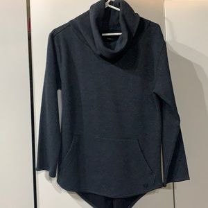 Women’s Burton Pullover Sweatshirt. Size M.